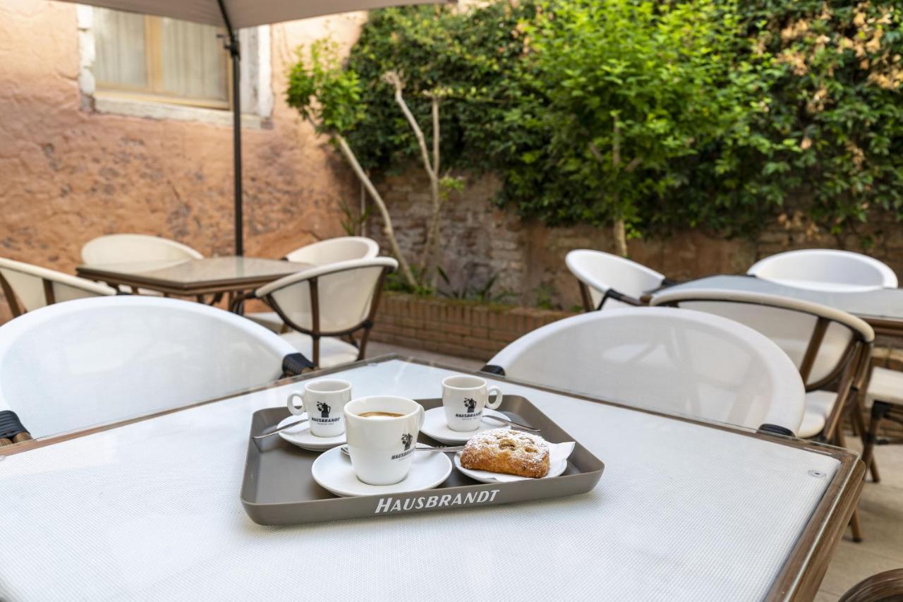 Residenza Centopietre - Dorsoduro By Wonderful Italy Venice Exterior photo
