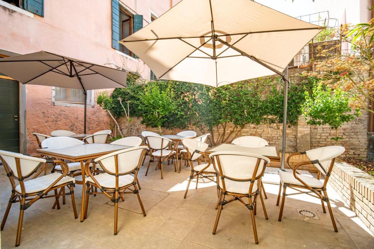 Residenza Centopietre - Dorsoduro By Wonderful Italy Venice Exterior photo