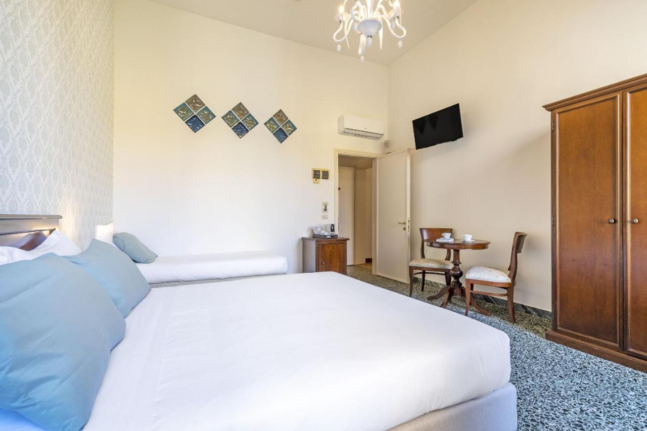 Residenza Centopietre - Dorsoduro By Wonderful Italy Venice Exterior photo