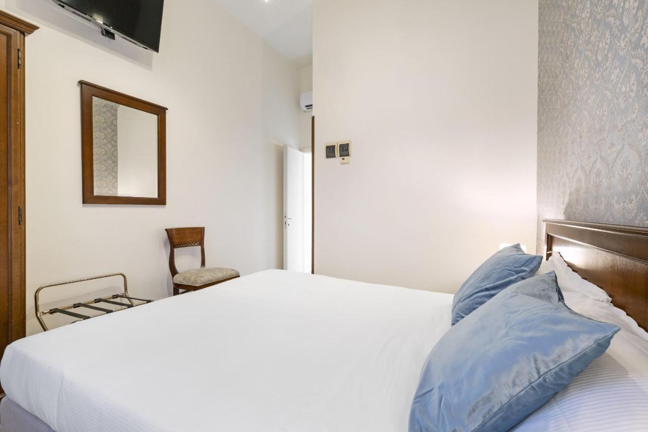 Residenza Centopietre - Dorsoduro By Wonderful Italy Venice Exterior photo