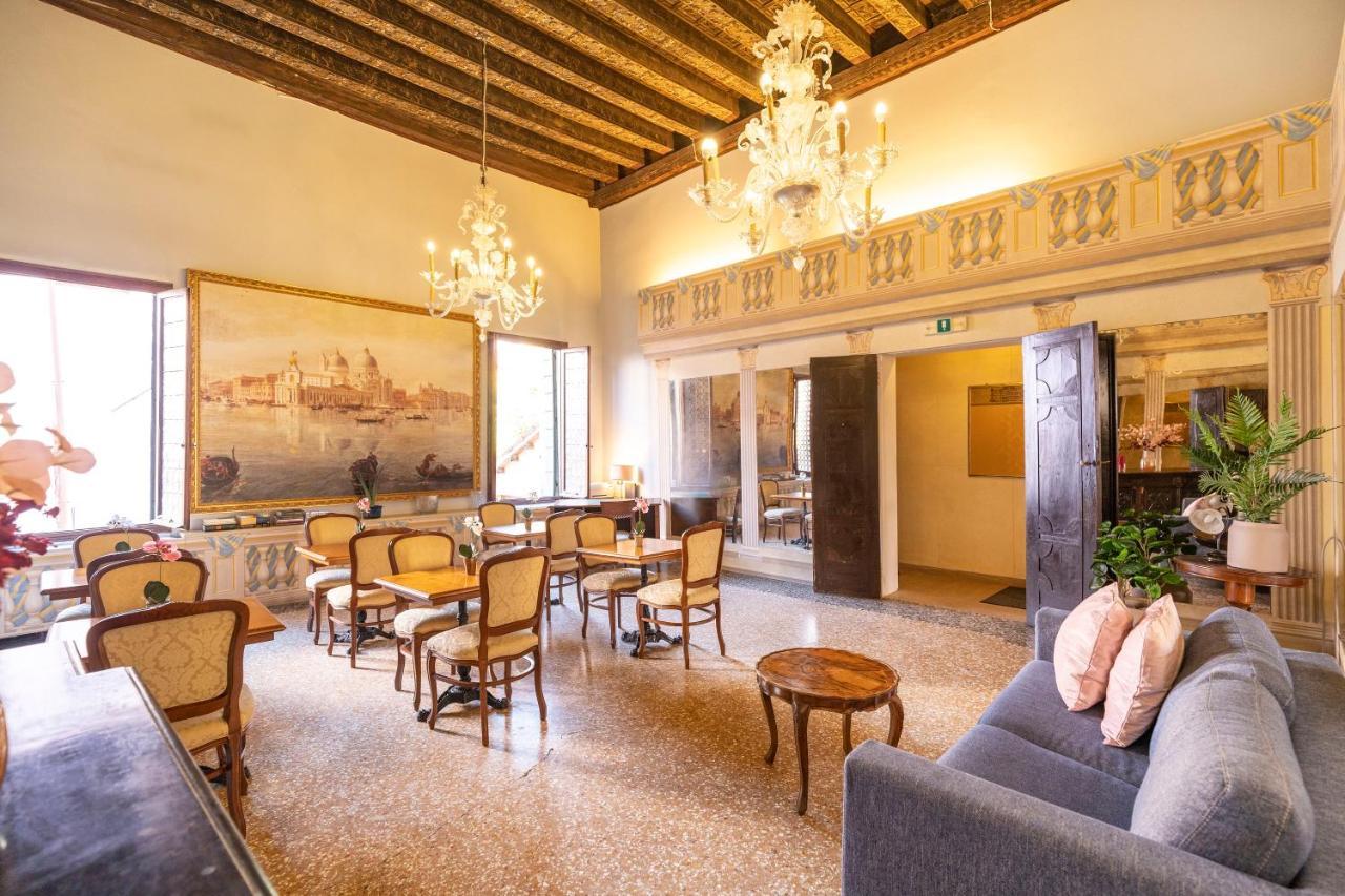 Residenza Centopietre - Dorsoduro By Wonderful Italy Venice Exterior photo