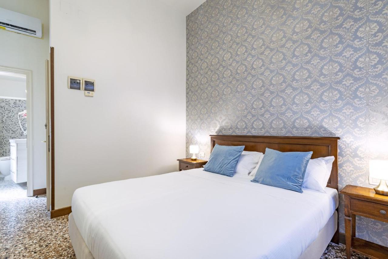 Residenza Centopietre - Dorsoduro By Wonderful Italy Venice Exterior photo