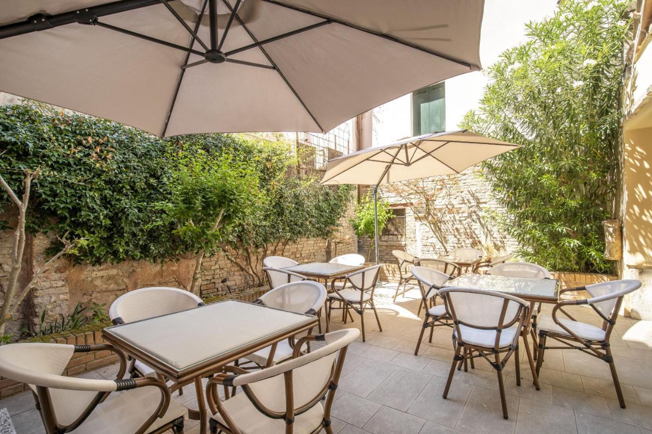 Residenza Centopietre - Dorsoduro By Wonderful Italy Venice Exterior photo