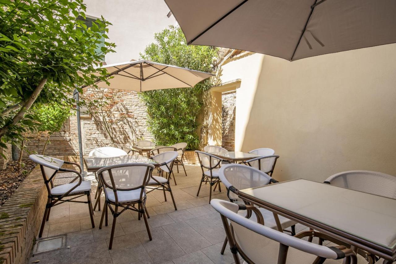 Residenza Centopietre - Dorsoduro By Wonderful Italy Venice Exterior photo