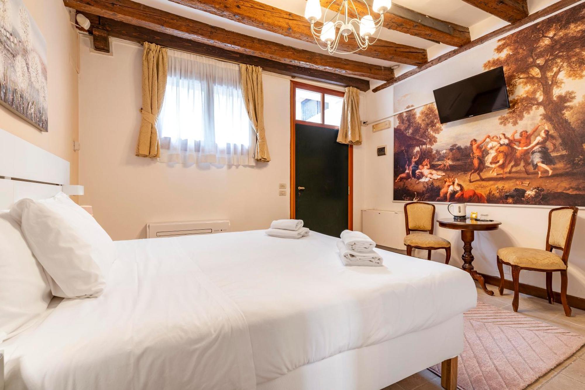 Residenza Centopietre - Dorsoduro By Wonderful Italy Venice Exterior photo